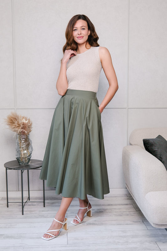 EXTRA LARGE BELL SKIRT WITH RUBBERED BACK