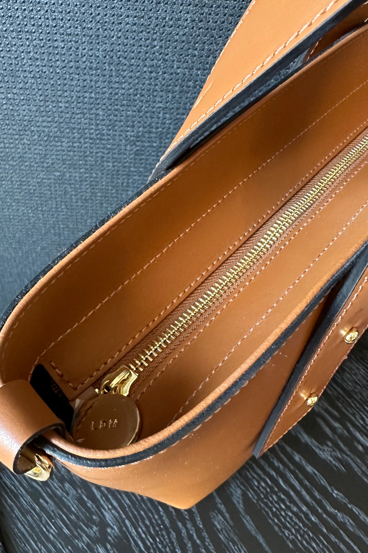 BUCKET BAG