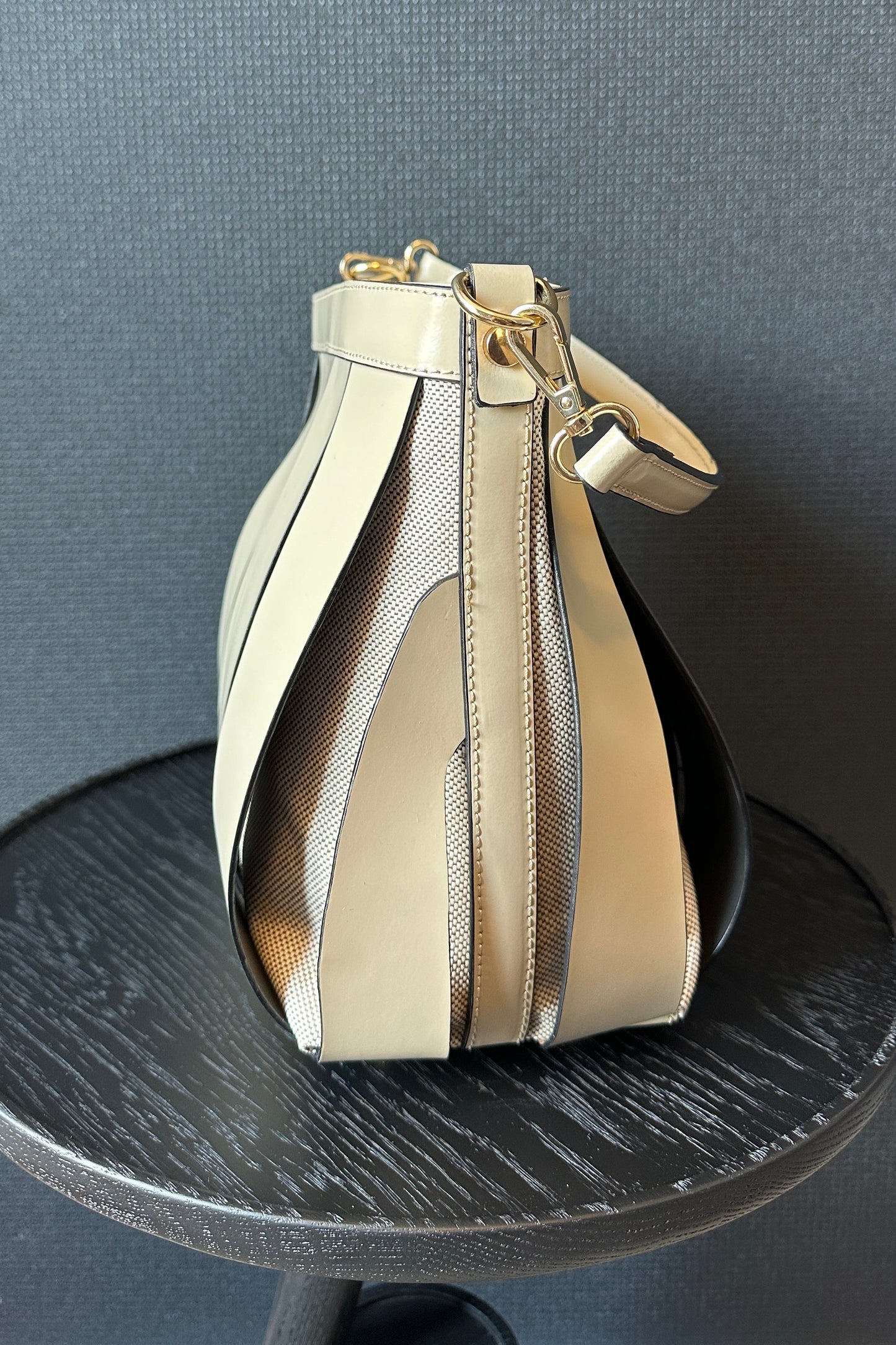 WAVES LEATHER BAG