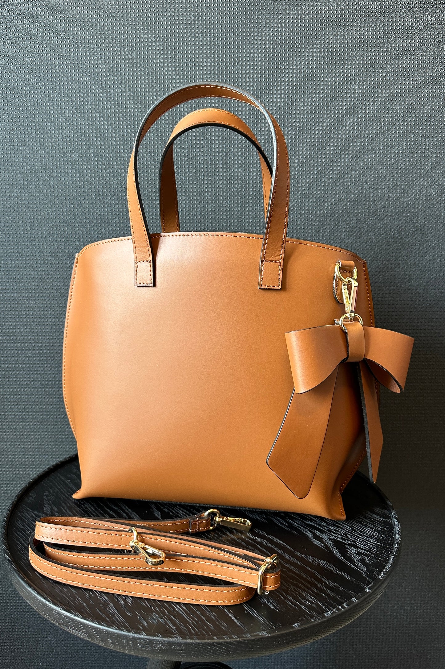 BOW LEATHER BAG