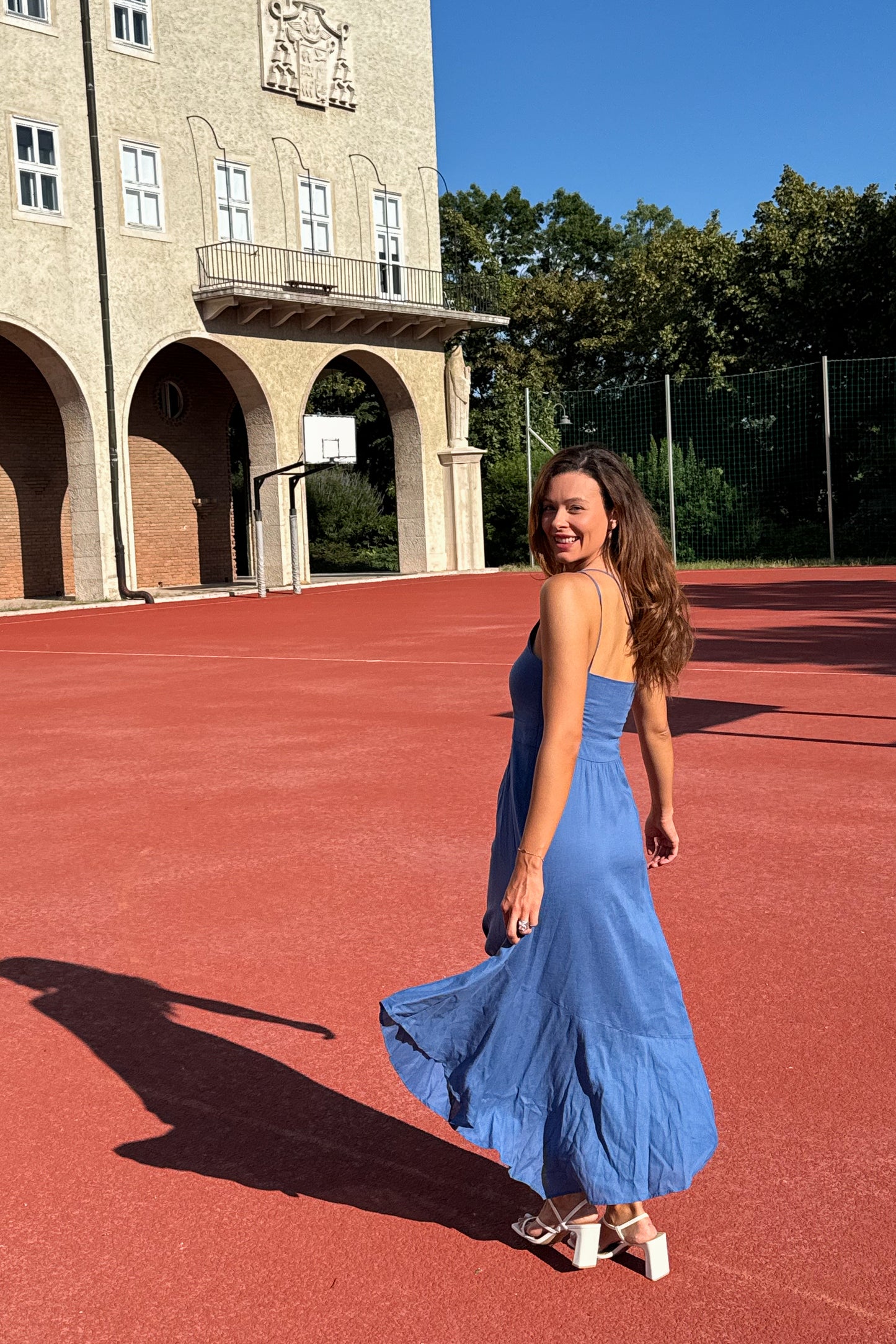 FÉLVÁLLAS LEN RUHA