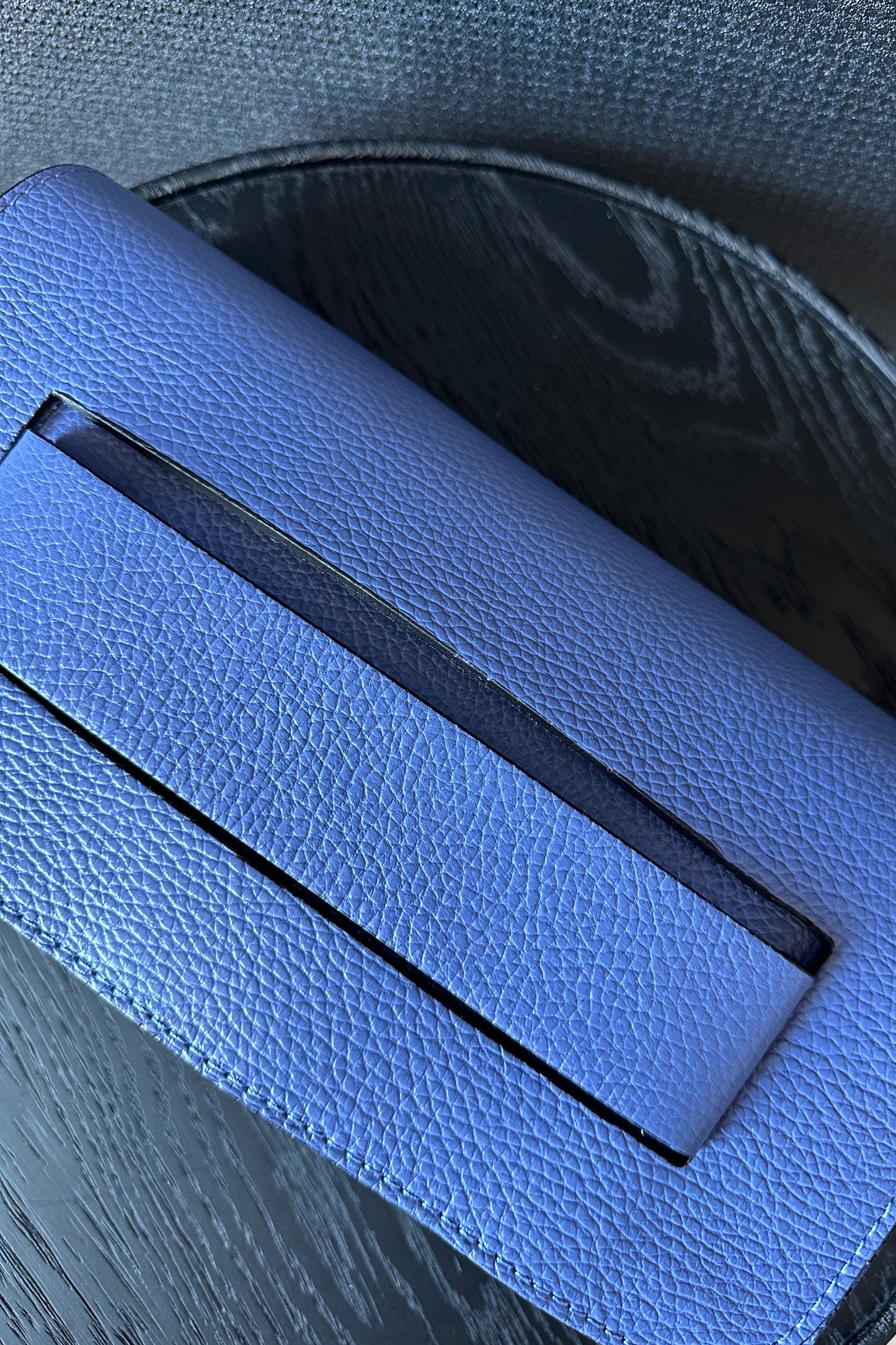 LEATHER ENVELOPE BAG