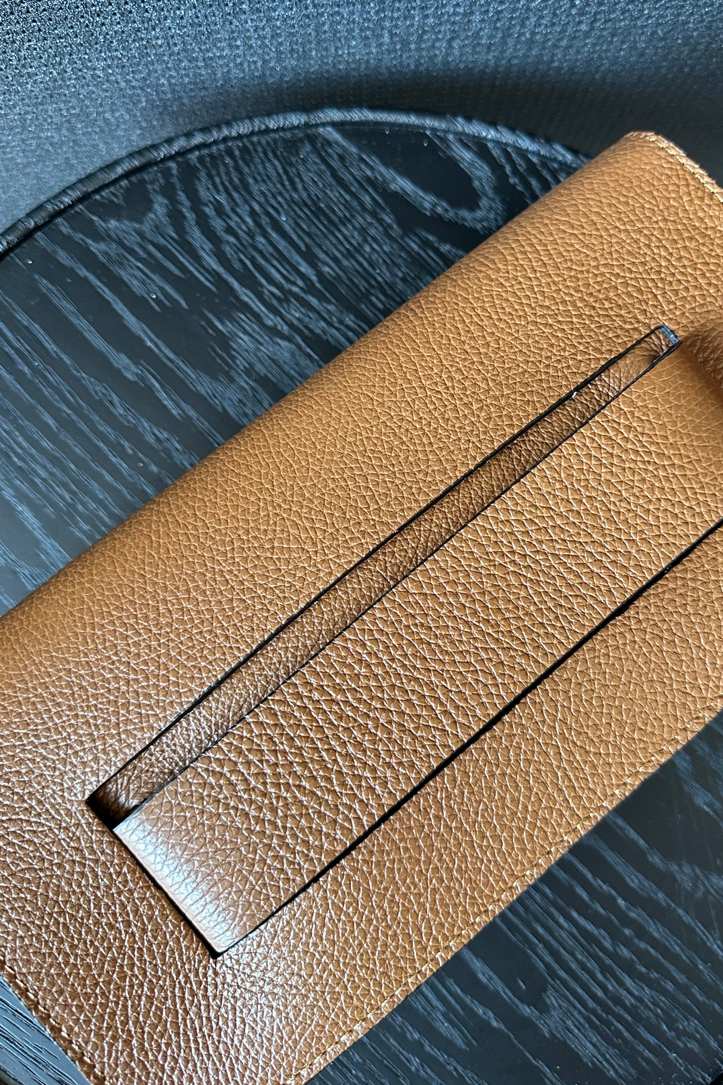 LEATHER ENVELOPE BAG