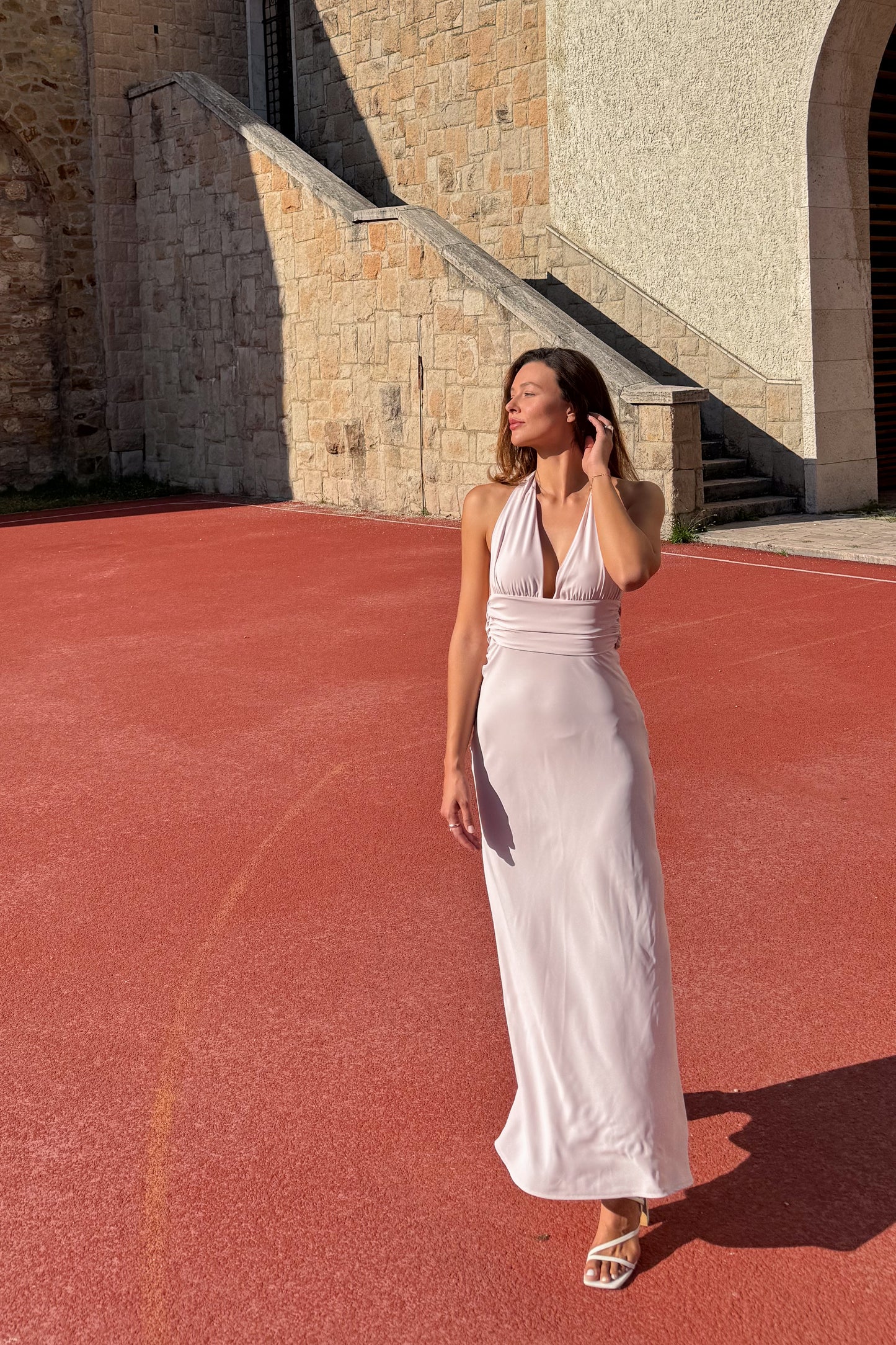 ELEGÁNS RUHA